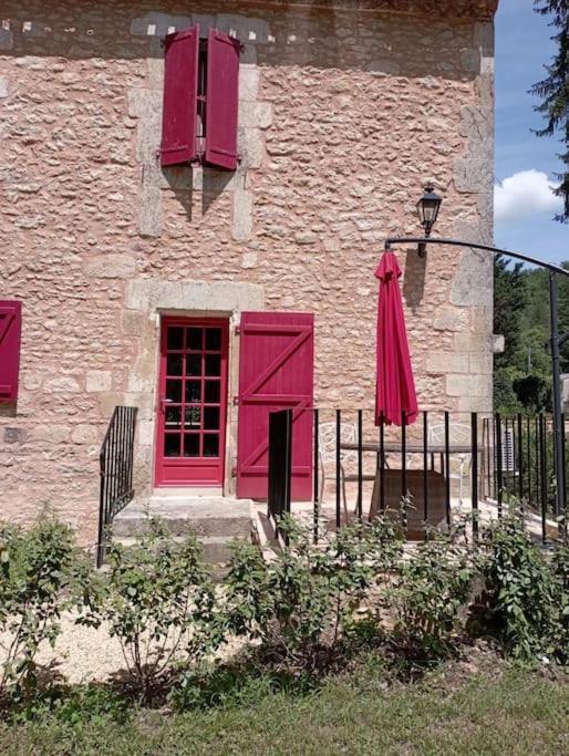 Domaine De La Barde Apartments In The Old Walnut Mill And Forge Le Bugue Exteriör bild
